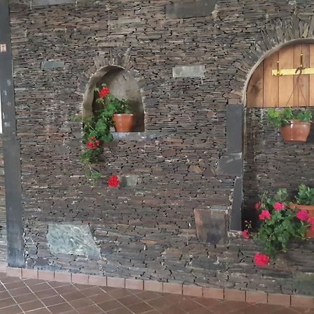 Hotel Rocky Island Kazbegi Exterior foto